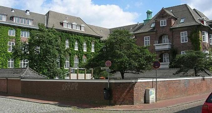 Fotografi af Duborg-Skolen i Flensborg Fotografi af Duborg-Skolen i Flensborg