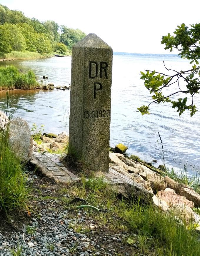 Grænsesten ved Skomagerbroen i Sønderjylland.